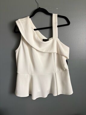 Thalia Sodi White One-Shoulder Peplum Top